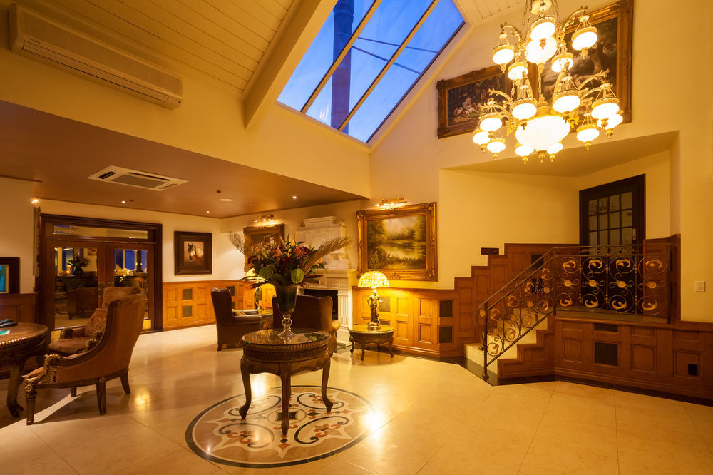 Nugget Point Hotel Queenstown Extérieur photo
